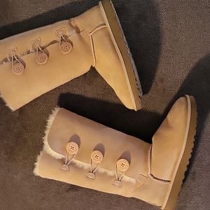 Ugg Tall Bailey button